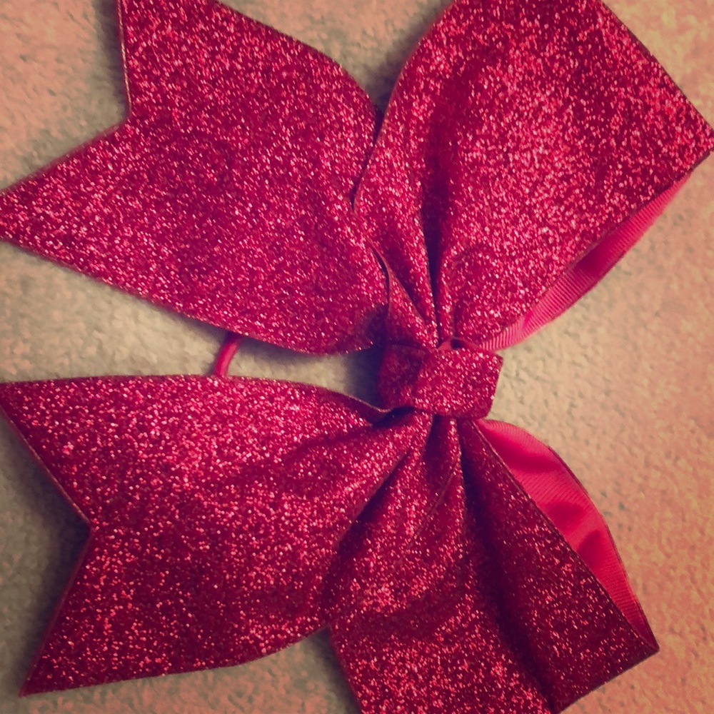 Super cute and eye catching competitive cheer bow